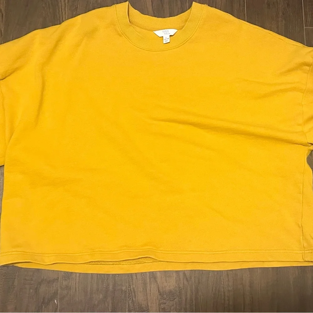 Time & Tru Yellow Oversized Sweatshirt With Balloon Sleeves Size Large - Picture 6 of 7